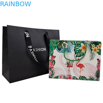 شعار العلامة التجارية المخصصة الورق الأسود الفاخرة الملابس التعبئة والتغليف هدية حقيبة التسوق الورقية التعبئة والتغليف