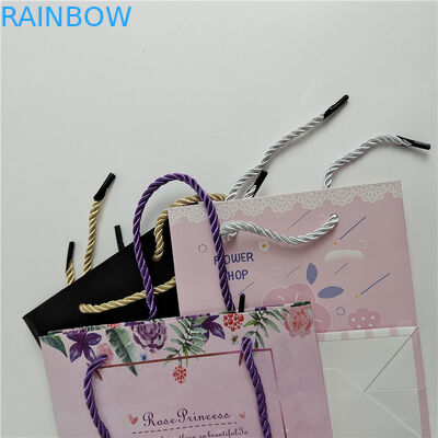 أحدث ما يصل إلى 10 ألوان مقبولة متوفرة طباعة رقمية مخصصة شعار مطبوع حقيبة ورق التسوق