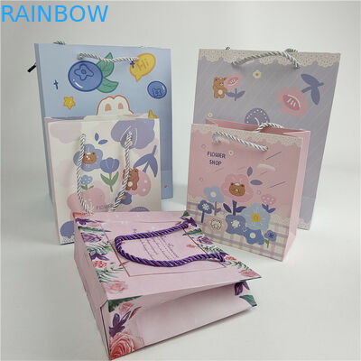 أحدث ما يصل إلى 10 ألوان مقبولة متوفرة طباعة رقمية مخصصة شعار مطبوع حقيبة ورق التسوق