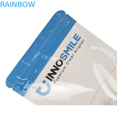 حقيبة بسحاب بيضاء قابلة للتخصيص لمُقوّمات الأسنان الشفافة، جانب واحد شفاف مع إغلاق حراري ومحاذاة الشعار