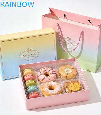 صندوقاً قابلاً للطي من الدرجة الاولى للطعام و غطاء الصندوق للكعكة السوشي المكرونات الحلويات المخبز صندوقاً هدية مع كيس ورقي