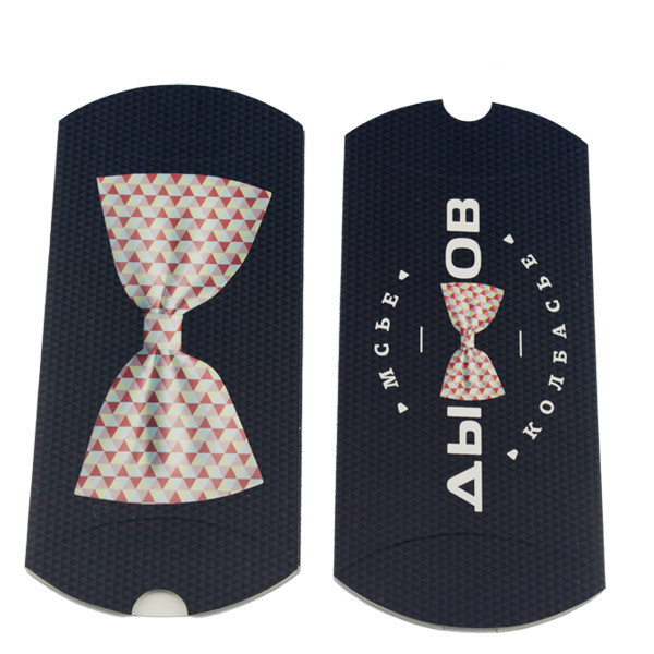 أسود أبيض الشعر التمديد ورقة مربع مع حجم حسب الطلب والشعار في شكل وسادة