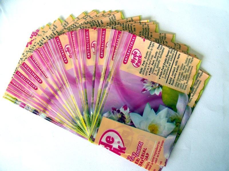 الايكولوجية - ودية تقليص كم تسميات لزجاجة الشامبو PVC / PET يتقلص التفاف