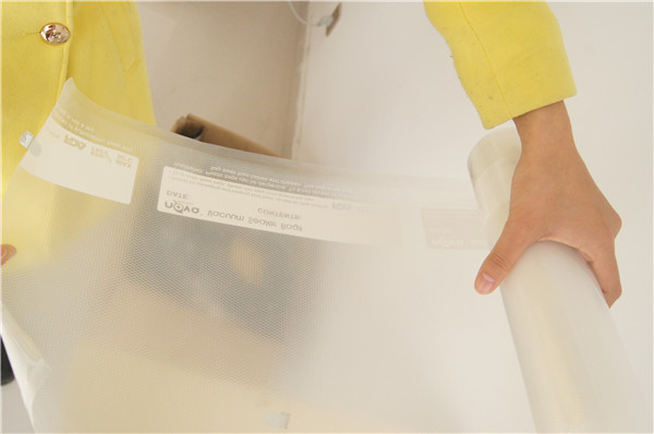 البلاستيك نايلون PE المواد وزخرفة السطح المناولة التجارية الصف الغذاء التوقف فراغ السداده تغليف كيس لفات