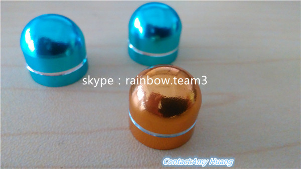 حاوية بلاستيكية صغيرة قابلة لإعادة الاستخدام لحبوب الجنس / زجاجة على شكل كبسولة مع غطاء مستدير معدني