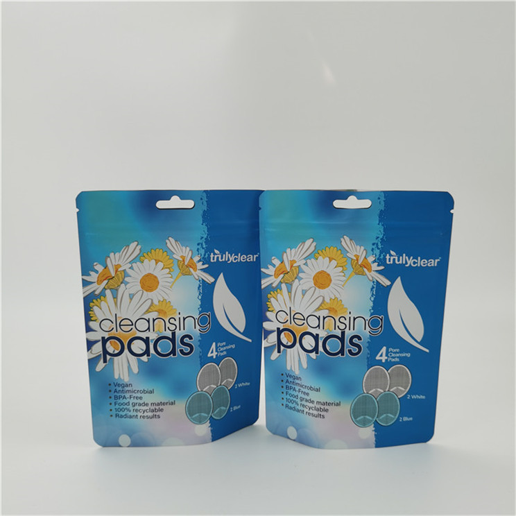 الحجم المخصص والتصميم احتياجات الطباعة الملونة الخصم سمك ورق الألومنيوم الوقوف الحقيبة الصف الغذائي