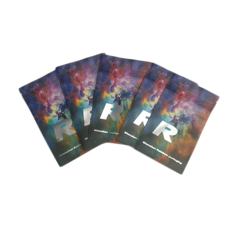 طباعة مخصصة رقائق الألومنيوم الطفل مقاومة الحلوى التعبئة والتغليف مايلر حقيبة مات رائحة إثبات الحقيبة زيبلوك الطفل