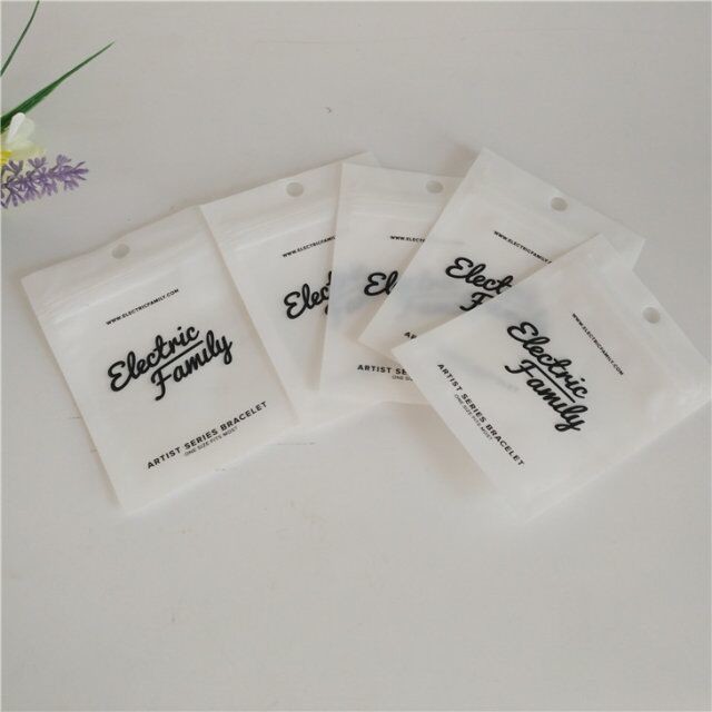 PET NY 200mic CMYK الحقائب البلاستيكية التعبئة والتغليف SGS VMPET لسوار القرط