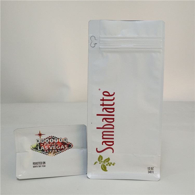 إزالة الحشائش من أكياس مجمعة أسفل الصمام بسحاب 110 ميكرون غير لامع CMYK MOPP