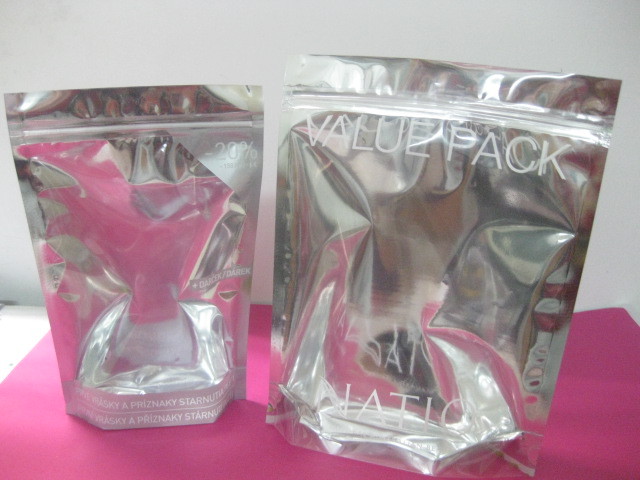 سستة الأعلى PET / PE حقيبة التعبئة والتغليف التجميلية القابلة لإعادة التدوير مع الجبهة واضحة