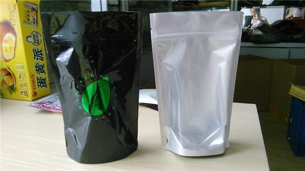 الطباعة مخصصة احباط الحقيبة التعبئة والتغليف مع سستة ولوح التقوية أسفل لرايس التعبئة والتغليف