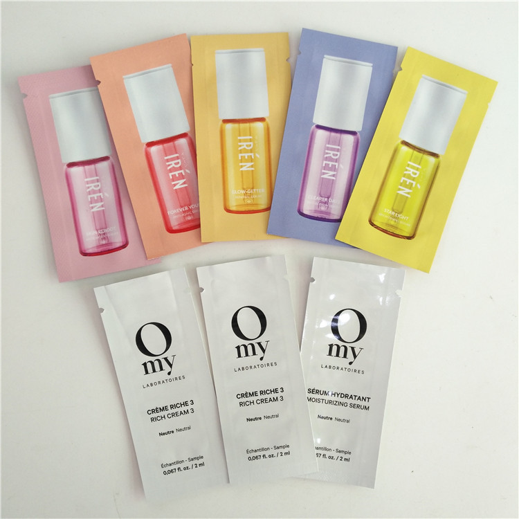 مستحضرات التجميل المختومة بالحرارة عينة التعبئة والتغليف أكياس مسطحة الحقيبة مايلر فويل 3 أكياس الختم الجوانب
